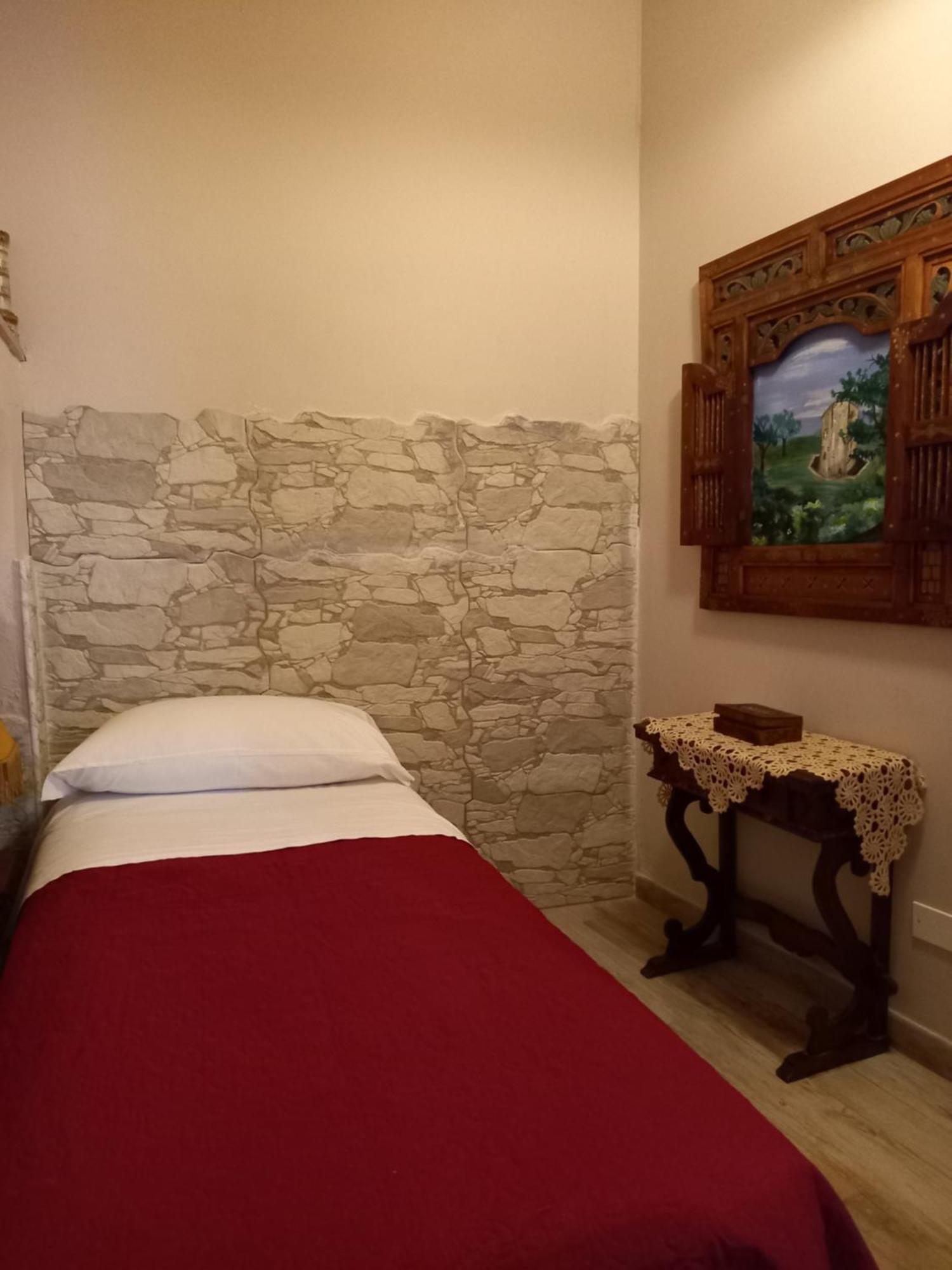 Bed and Breakfast Sicilia In Miniatura "L'Atelier Dell'Etna" Цафферана-Етнеа Номер фото
